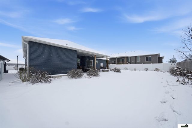 7441 Maxine Drive, Lincoln, NE 68516