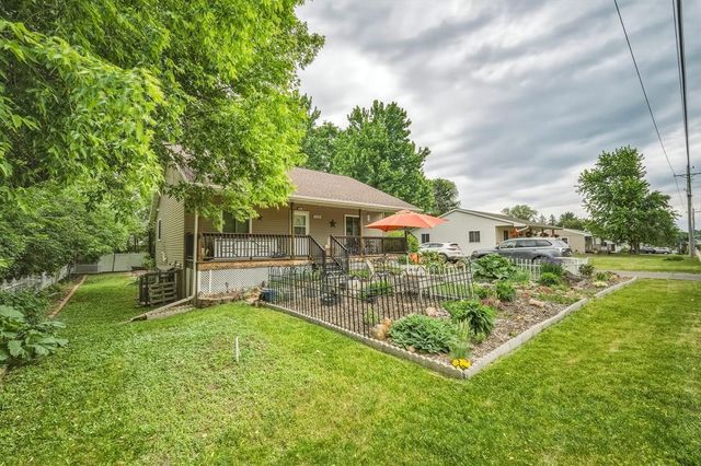 3206 W Folsom, Eau Claire, WI 54703
