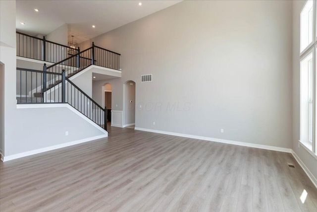1327 Blueberry Cove, Grove City, OH 43123