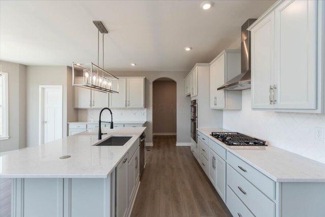 1327 Blueberry Cove, Grove City, OH 43123