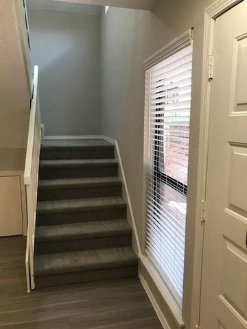18240 Midway Road 303, Dallas, TX 75287