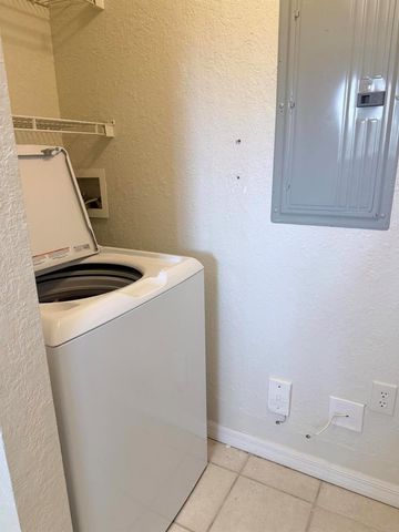 2812 GRANDE Parkway 106, Palm Beach Gardens, FL 33410