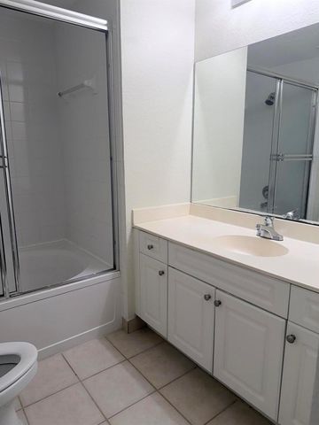 2812 GRANDE Parkway 106, Palm Beach Gardens, FL 33410