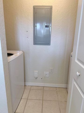 2812 GRANDE Parkway 106, Palm Beach Gardens, FL 33410