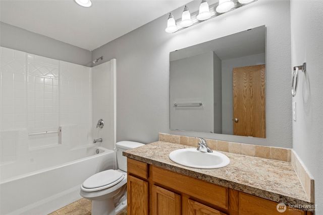 18408 Kohse Lane SW, Rochester, WA 98579