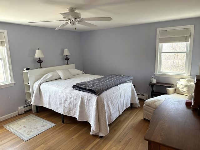 128 Eileen St, Yarmouth, MA 02675