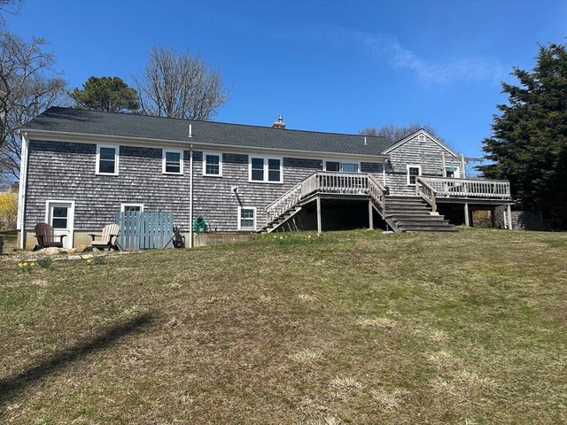 128 Eileen St, Yarmouth, MA 02675