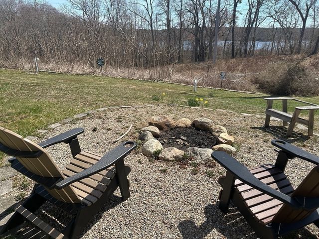 128 Eileen St, Yarmouth, MA 02675