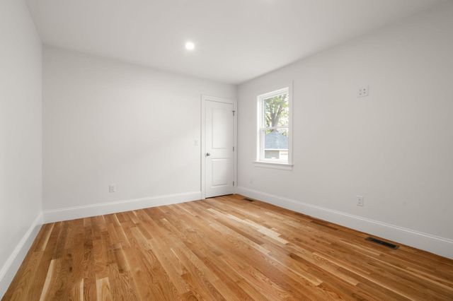 26 Pitcher Ave 1, Medford, MA 02155