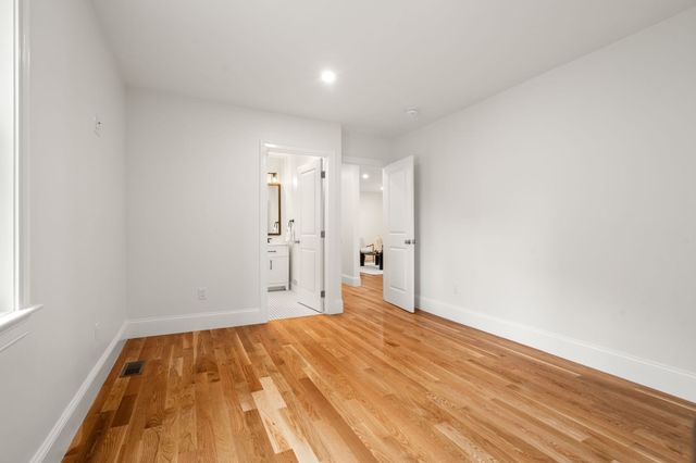 26 Pitcher Ave 1, Medford, MA 02155