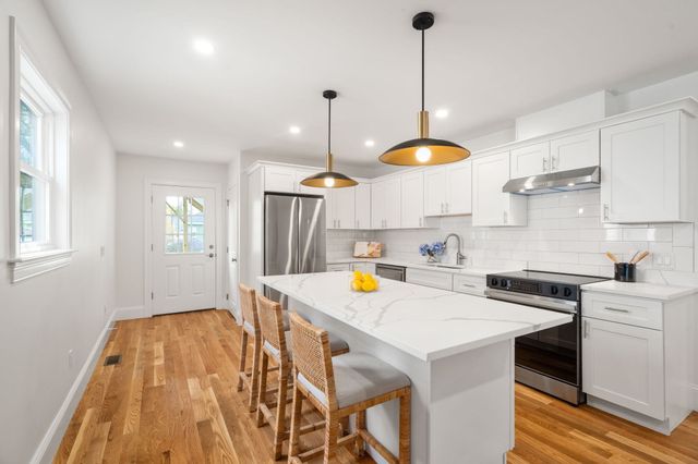 26 Pitcher Ave 1, Medford, MA 02155