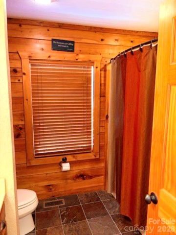 399 Bent Tree Road, Maggie Valley, NC 28751