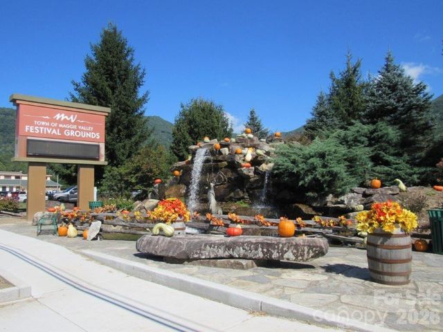 399 Bent Tree Road, Maggie Valley, NC 28751