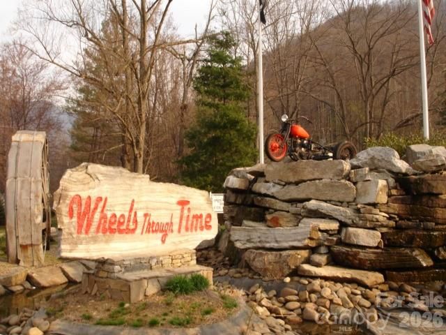 399 Bent Tree Road, Maggie Valley, NC 28751