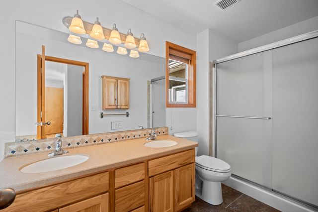 6305 Jenna Dr, Nine Mile Falls, WA 99026