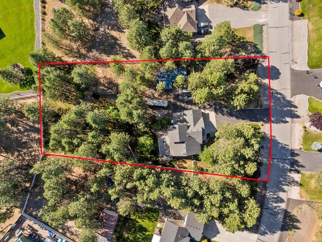 6305 Jenna Dr, Nine Mile Falls, WA 99026