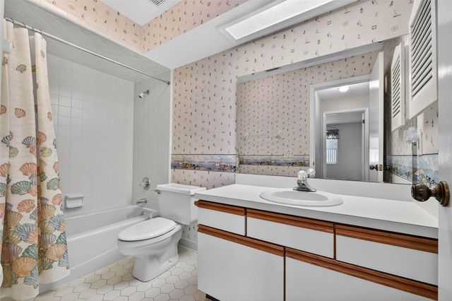 2833 WINGFOOT COURT, Winter Haven, FL 33884