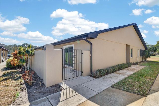 2833 WINGFOOT COURT, Winter Haven, FL 33884