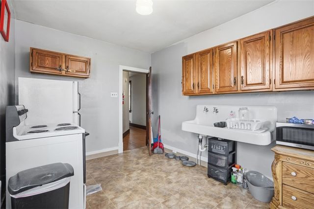 111 Harlem Ave, Stowe Twp, PA 15136