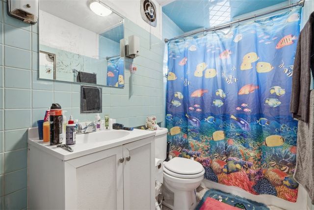 111 Harlem Ave, Stowe Twp, PA 15136