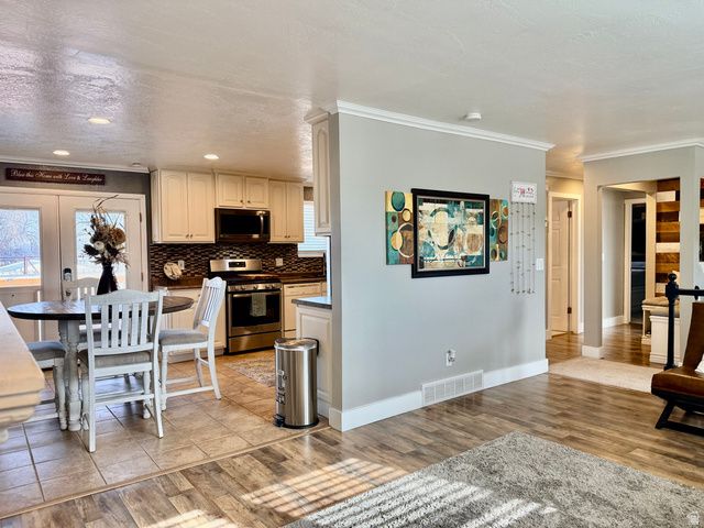 1886 W BEN AIR DR, Taylorsville, UT 84129