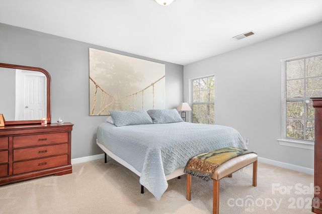 520 E Iredell Avenue, Mooresville, NC 28115