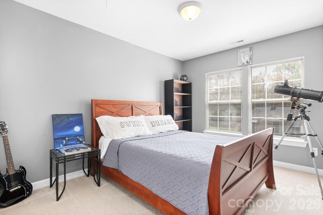 520 E Iredell Avenue, Mooresville, NC 28115