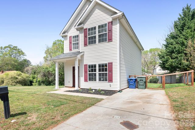 520 E Iredell Avenue, Mooresville, NC 28115