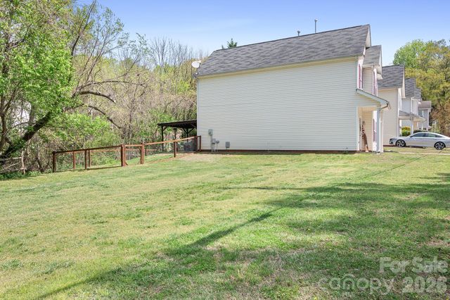 520 E Iredell Avenue, Mooresville, NC 28115