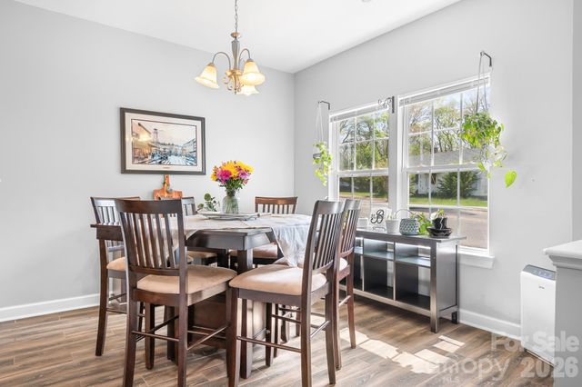 520 E Iredell Avenue, Mooresville, NC 28115