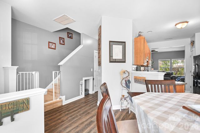 520 E Iredell Avenue, Mooresville, NC 28115