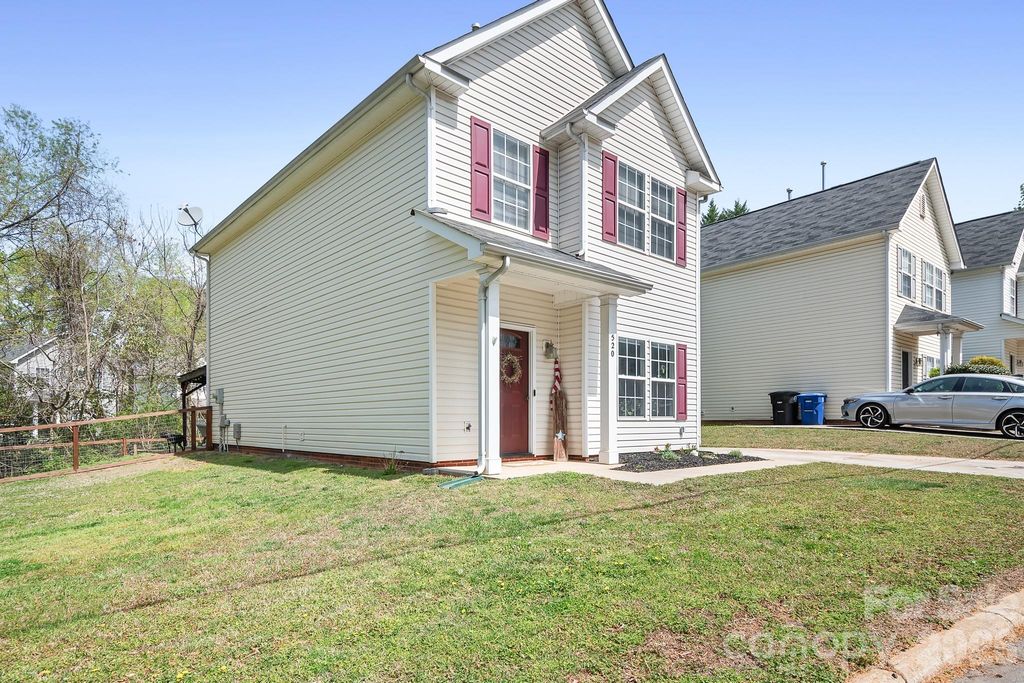 520 E Iredell Avenue, Mooresville, NC 28115