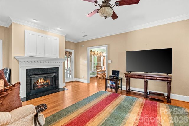 122 Upper Oak Drive, Statesville, NC 28625