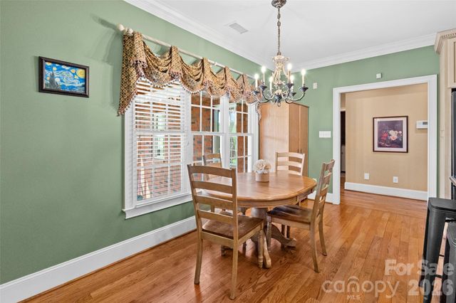 122 Upper Oak Drive, Statesville, NC 28625