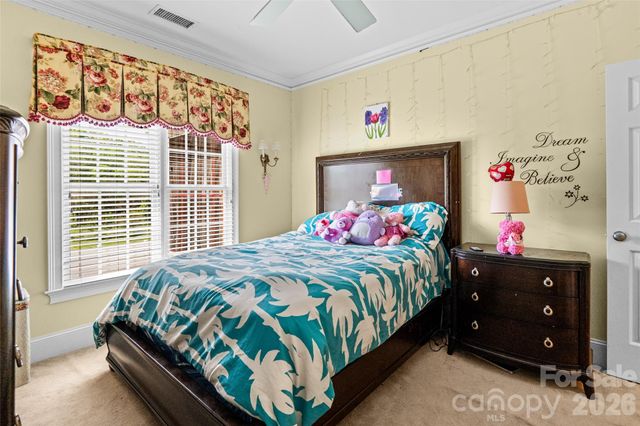 122 Upper Oak Drive, Statesville, NC 28625