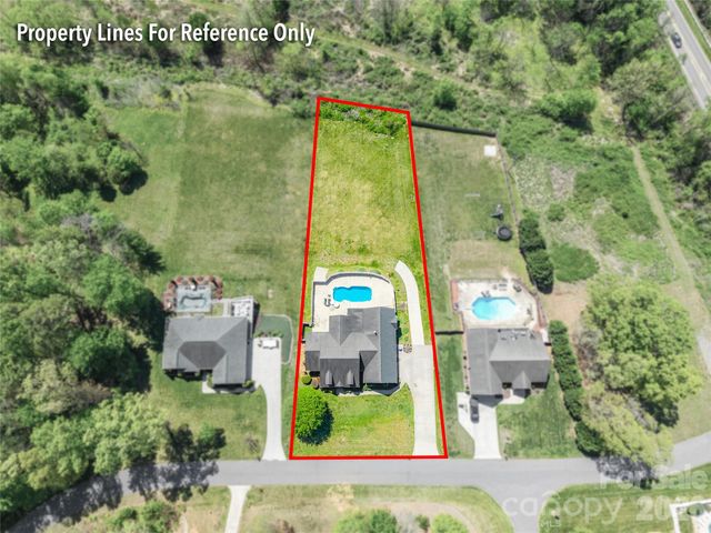 122 Upper Oak Drive, Statesville, NC 28625