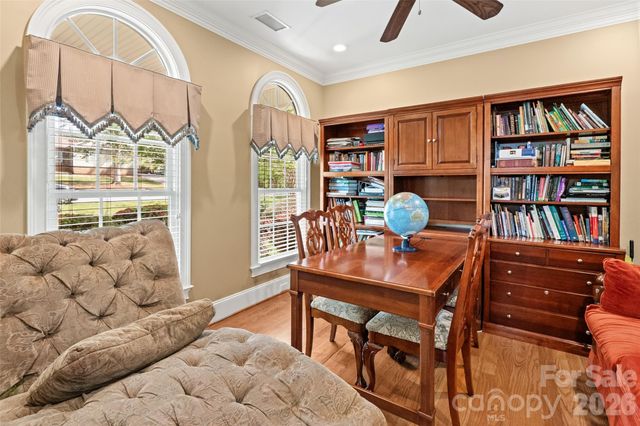 122 Upper Oak Drive, Statesville, NC 28625