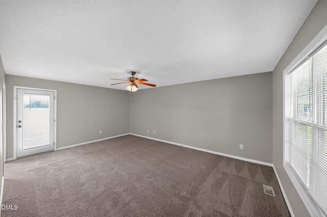 64 Jewel Lane, Four Oaks, NC 27524