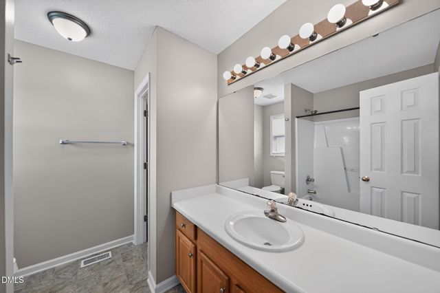 64 Jewel Lane, Four Oaks, NC 27524