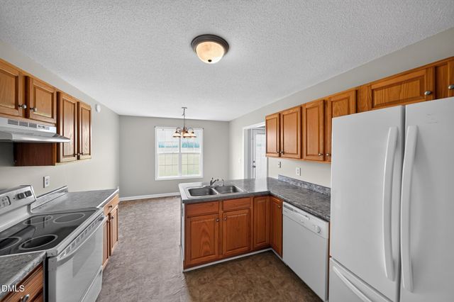 64 Jewel Lane, Four Oaks, NC 27524
