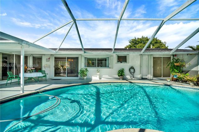 11260 SW 181st Ter, Miami, FL 33157