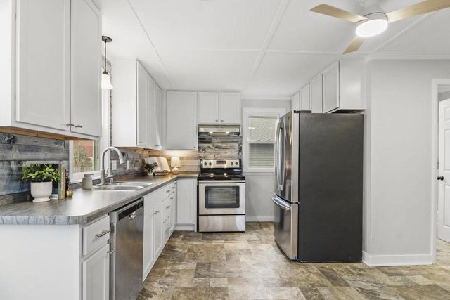 5643 Lacy Road, Fitchburg, WI 53711