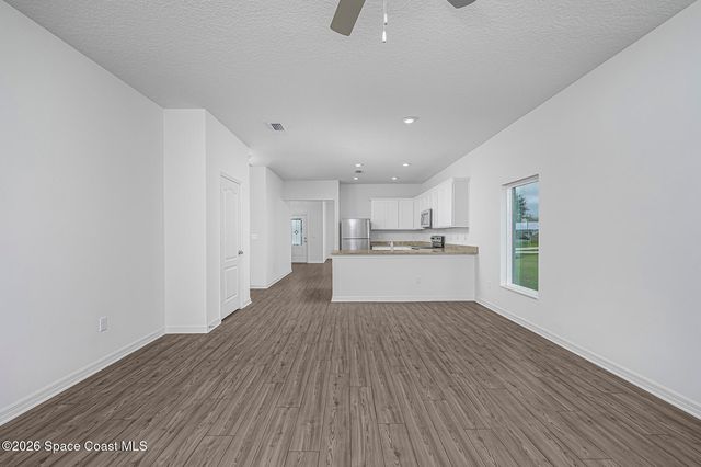 1299 Bluff Avenue NE, Palm Bay, FL 32907