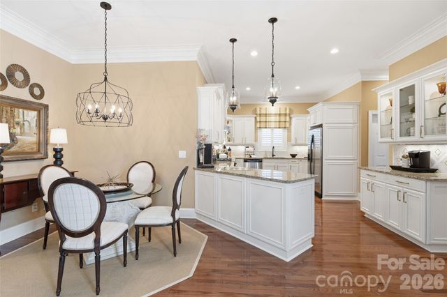 9910 Triple Oak Road, Charlotte, NC 28277