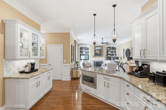 9910 Triple Oak Road, Charlotte, NC 28277