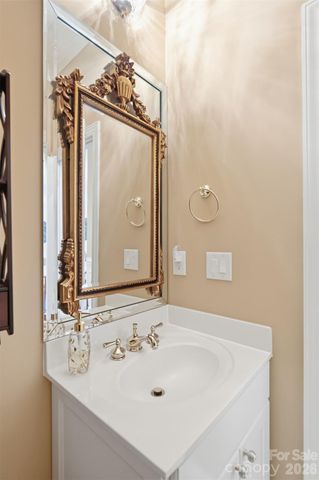 9910 Triple Oak Road, Charlotte, NC 28277