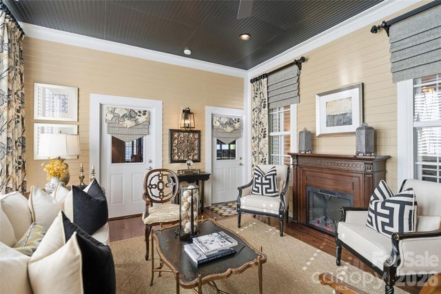 9910 Triple Oak Road, Charlotte, NC 28277