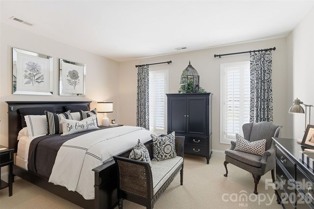 9910 Triple Oak Road, Charlotte, NC 28277