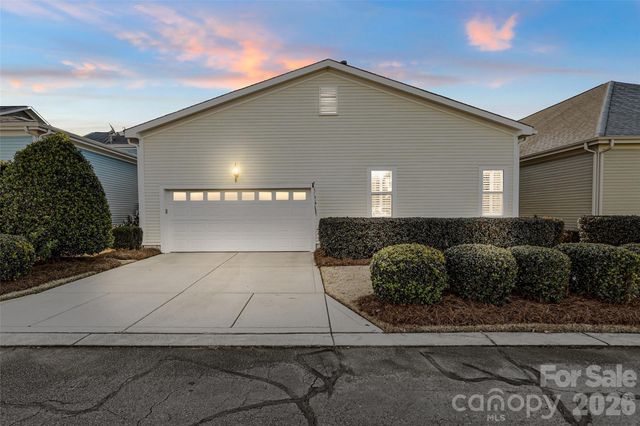 9910 Triple Oak Road, Charlotte, NC 28277