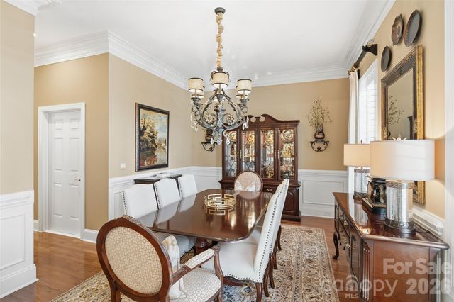 9910 Triple Oak Road, Charlotte, NC 28277